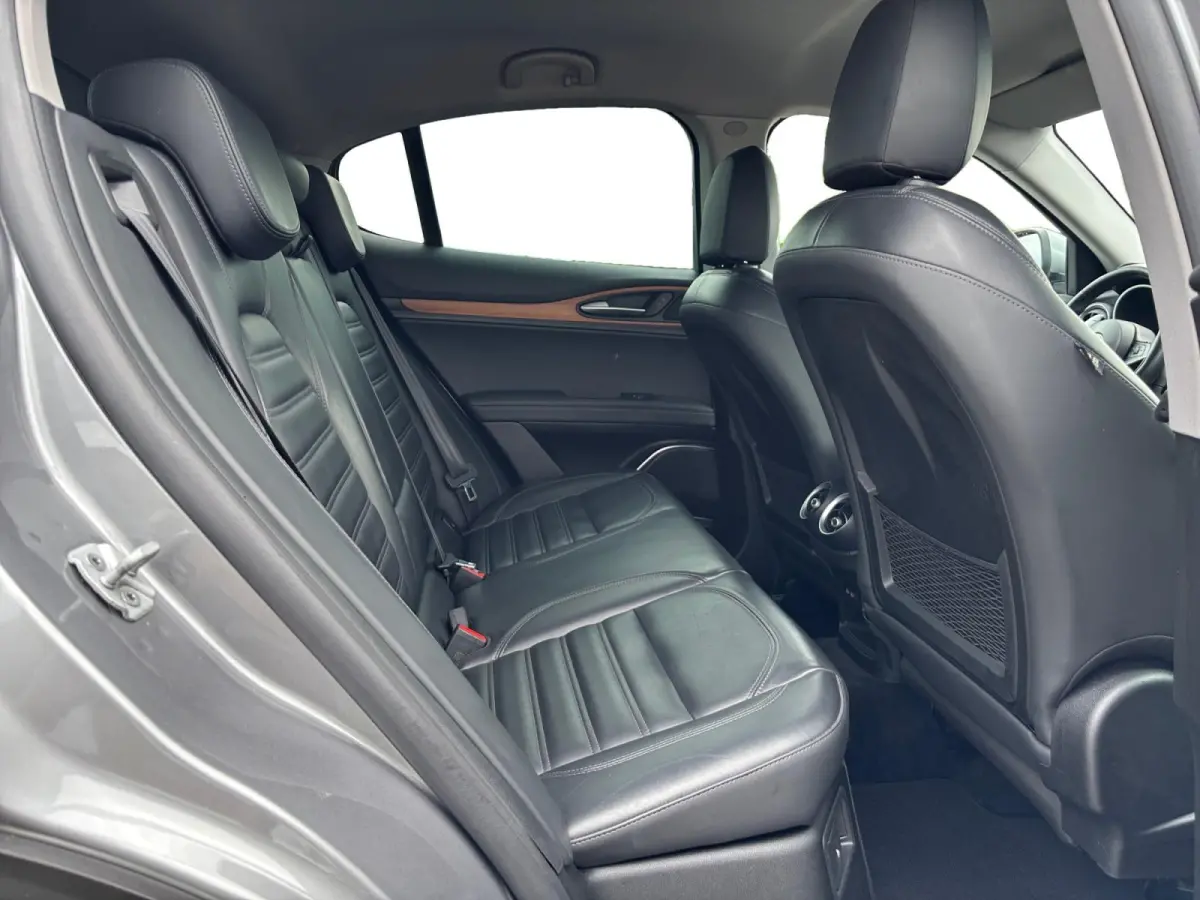2.0 T AWD First Edition ✅ Xenon ✅ Leder ✅ Trekhaak