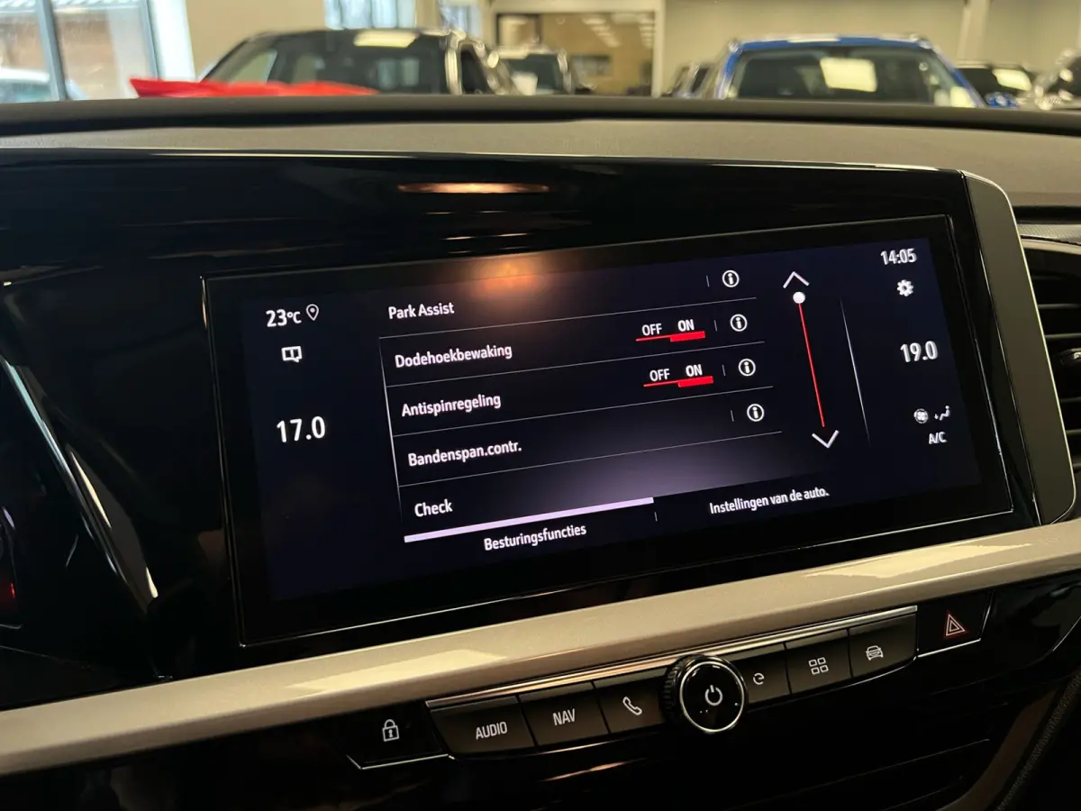 1.6 Turbo Plug-In Hybrid 4x4 GSe / 300PK / Alcantara /