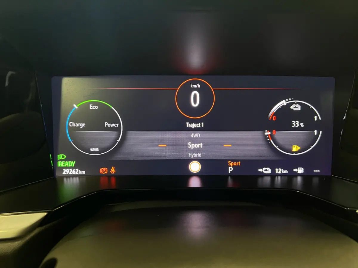 1.6 Turbo Plug-In Hybrid 4x4 GSe / 300PK / Alcantara /