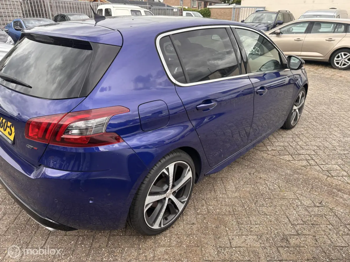 1.6 e-THP GT 225