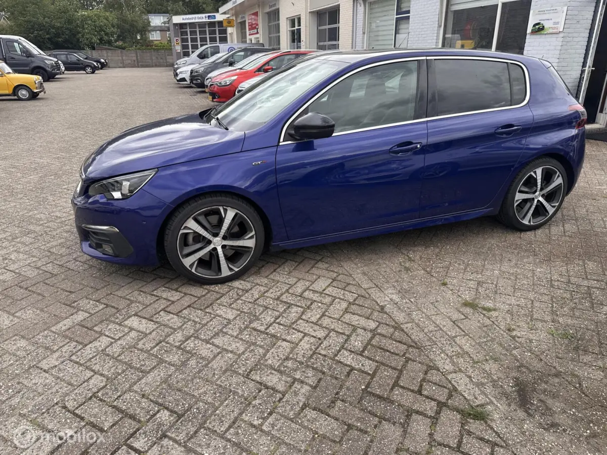 1.6 e-THP GT 225