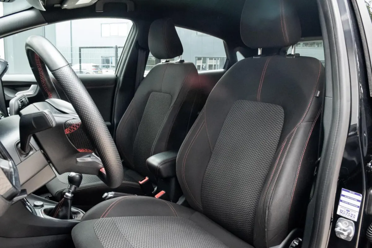 1.0 EcoBoost ST-Line X |1e EIGENAAR|TREKHAAK|STOEL-STUUR VERWARMD|KEYLESS START|CARPLAY