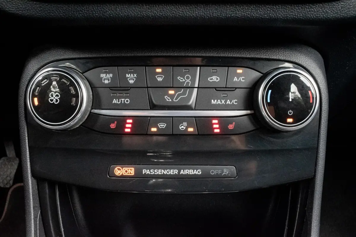 1.0 EcoBoost ST-Line X |1e EIGENAAR|TREKHAAK|STOEL-STUUR VERWARMD|KEYLESS START|CARPLAY