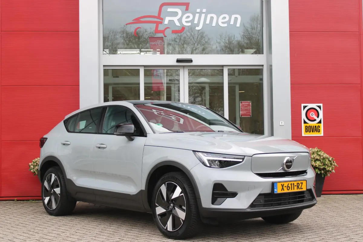 Single Motor 238PK 69 kWh | PANORAMADAK | STOEL / STUUR VERWARMING | DODEHOEKDETECTIE | ACHTERUITRIJCAMERA | NAVIGATIE | APPLE-CARPLAY / ANDROID-AUTO | CRUISE CONTROL | KEYLESS START | DRAAD