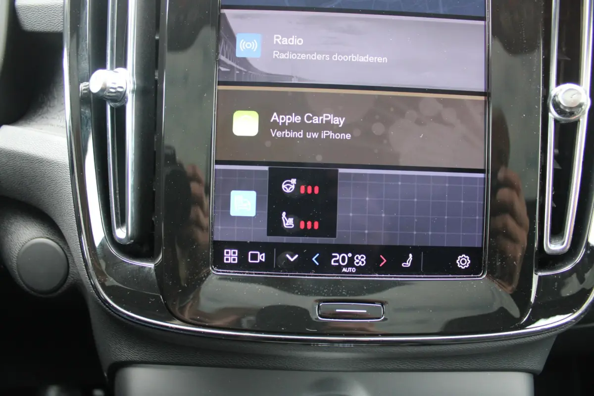 Single Motor 238PK 69 kWh | PANORAMADAK | STOEL / STUUR VERWARMING | DODEHOEKDETECTIE | ACHTERUITRIJCAMERA | NAVIGATIE | APPLE-CARPLAY / ANDROID-AUTO | CRUISE CONTROL | KEYLESS START | DRAAD