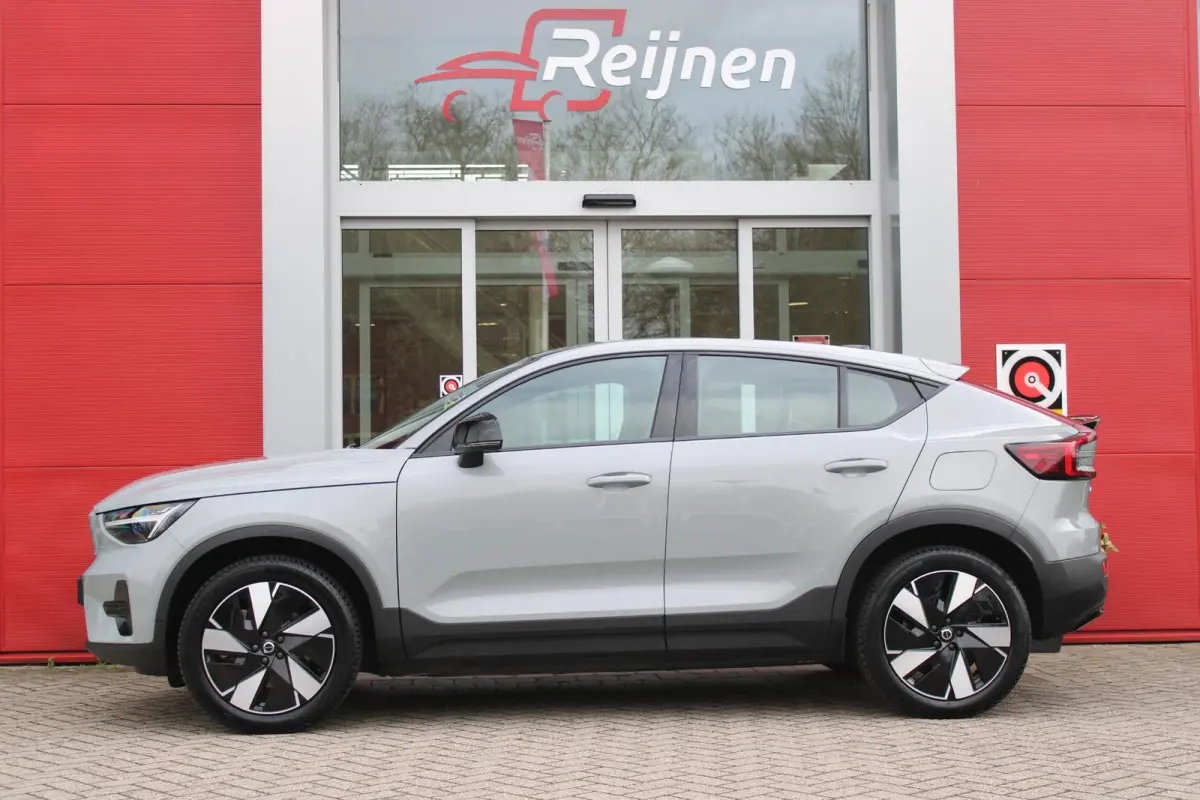 Single Motor Core 238PK 69 kWh | PANORAMADAK | STOEL / STUUR VERWARMING | DODEHOEKDETECTIE | ACHTERUITRIJCAMERA | NAVIGATIE | APPLE-CARPLAY / ANDROID-AUTO | CRUISE CONTROL | KEYLESS START | 