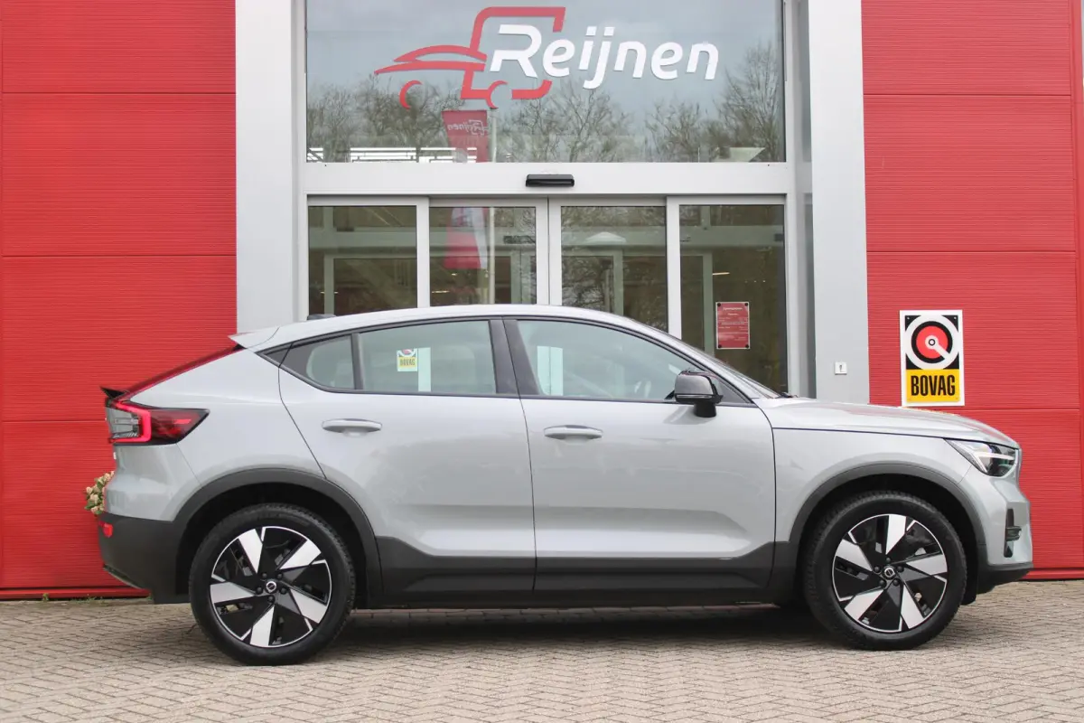 Single Motor 238PK 69 kWh | PANORAMADAK | STOEL / STUUR VERWARMING | DODEHOEKDETECTIE | ACHTERUITRIJCAMERA | NAVIGATIE | APPLE-CARPLAY / ANDROID-AUTO | CRUISE CONTROL | KEYLESS START | DRAAD