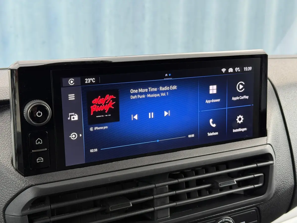 2.0 Diesel 145 L2 DC Achteruitrijcamera | Adeptieve cruise control | Stoelverwarming | Apple carplay & Android auto