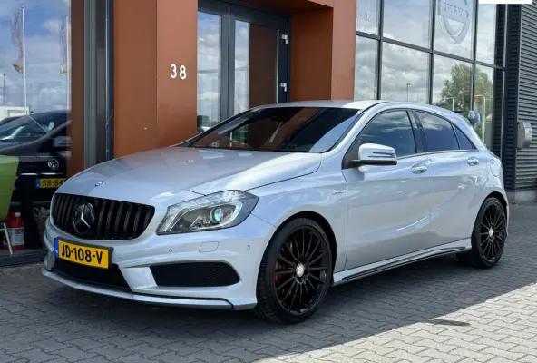 250 Sport automaat|Xenon|Schaalstoel
