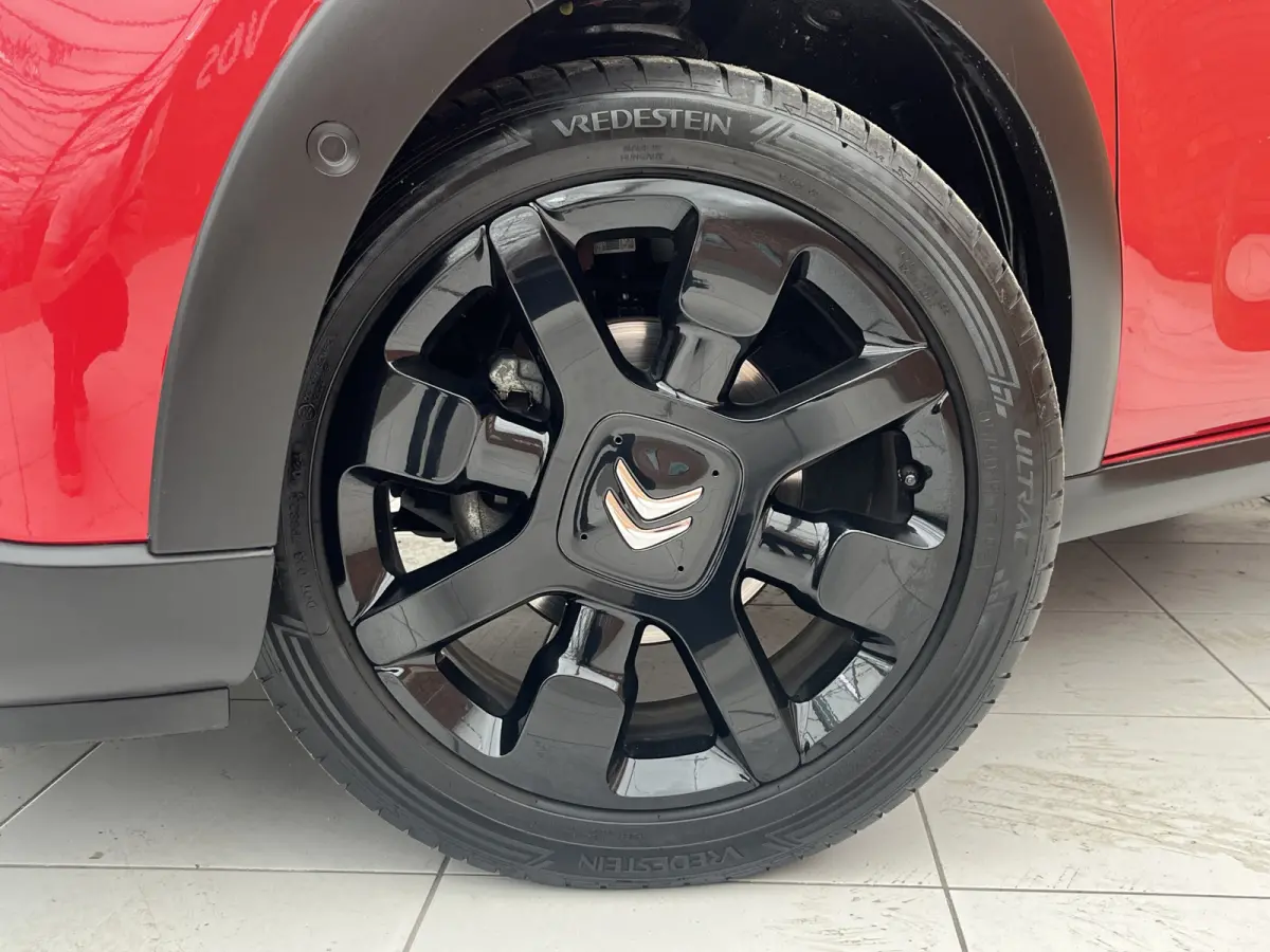 PureTech 110 S&S Shine | Trekhaak afneembaar | Panoramadak | Keyless | Carplay | Parkeersensoren voor + achter |  Cruise Control | Climate Control | Achteruitrijcamera | Dodehoekdetectie | D