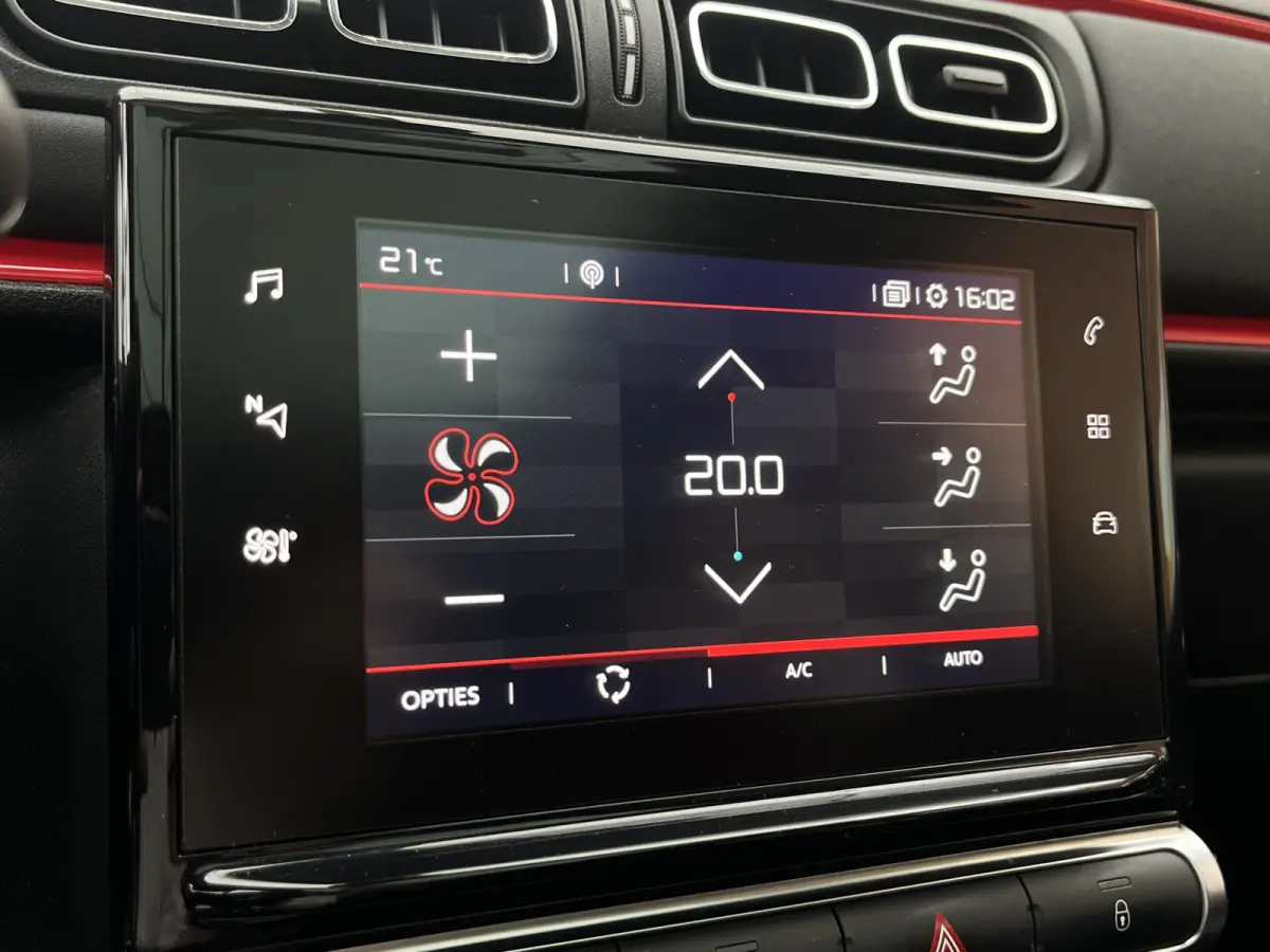 PureTech 110 S&S Shine | Trekhaak afneembaar | Panoramadak | Keyless | Carplay | Parkeersensoren voor + achter |  Cruise Control | Climate Control | Achteruitrijcamera | Dodehoekdetectie | D