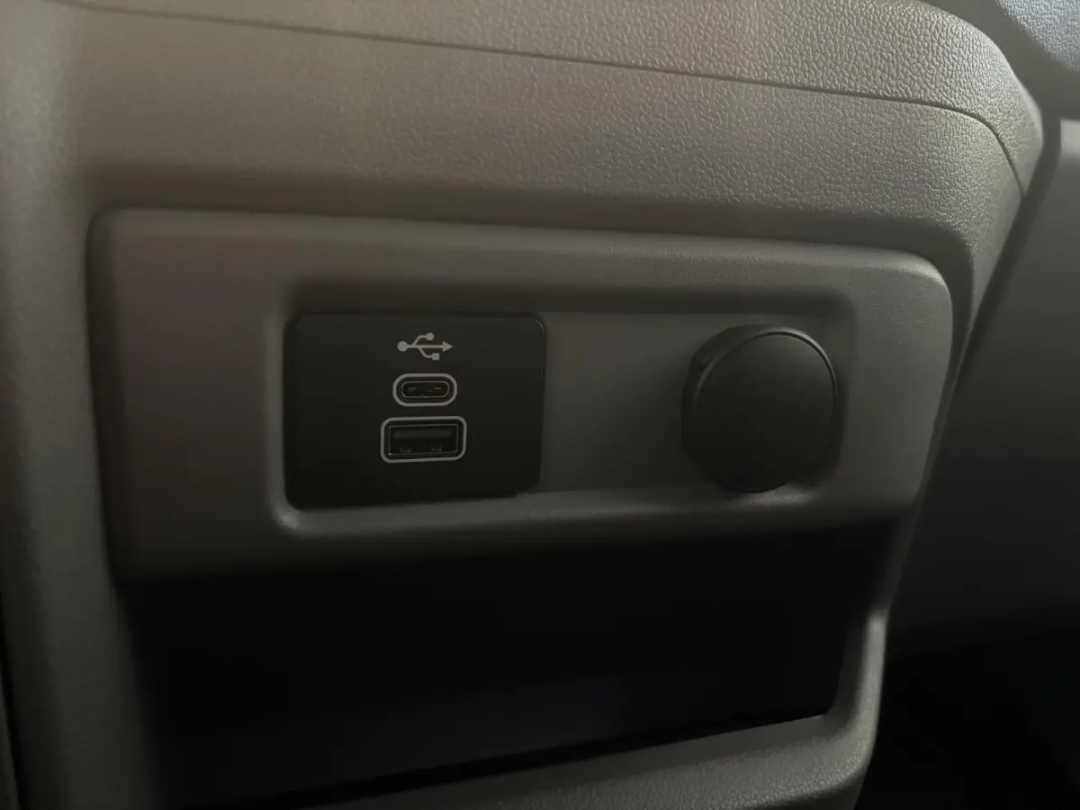 340 L2H1 Limited 71 kWh | Te Bestellen | NAVI | CARPLAY | 17 INCH LMV | 360 CAMERA | TREKHAAKVOORBEREIDING |