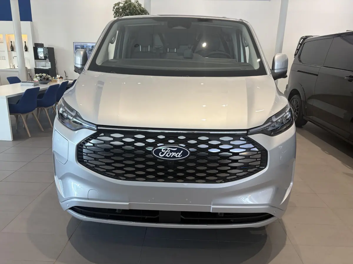 340 L2H1 Limited 71 kWh | Te Bestellen | NAVI | CARPLAY | 17 INCH LMV | 360 CAMERA | TREKHAAKVOORBEREIDING |