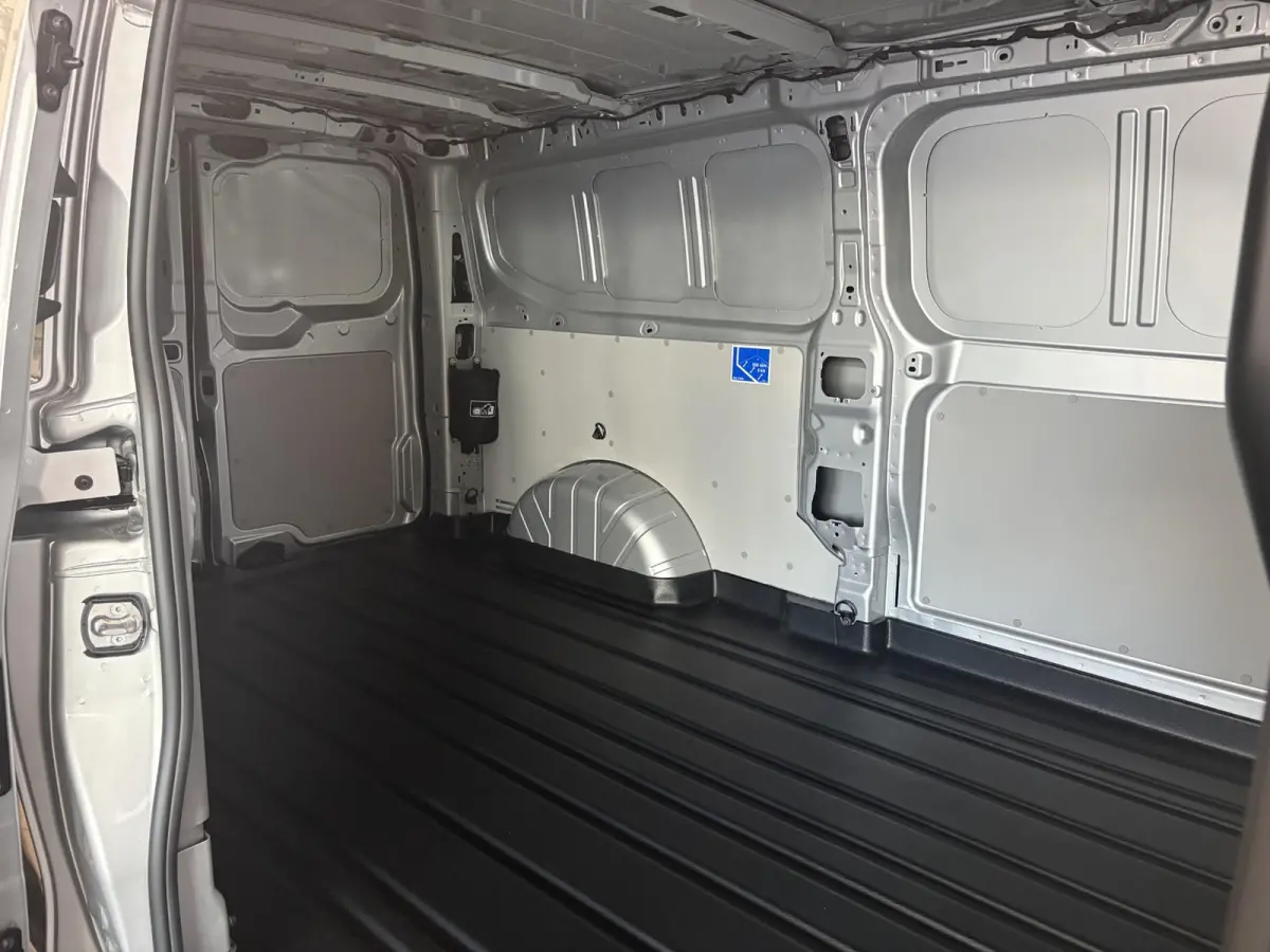 340 L2H1 Limited 71 kWh | Te Bestellen | NAVI | CARPLAY | 17 INCH LMV | 360 CAMERA | TREKHAAKVOORBEREIDING |