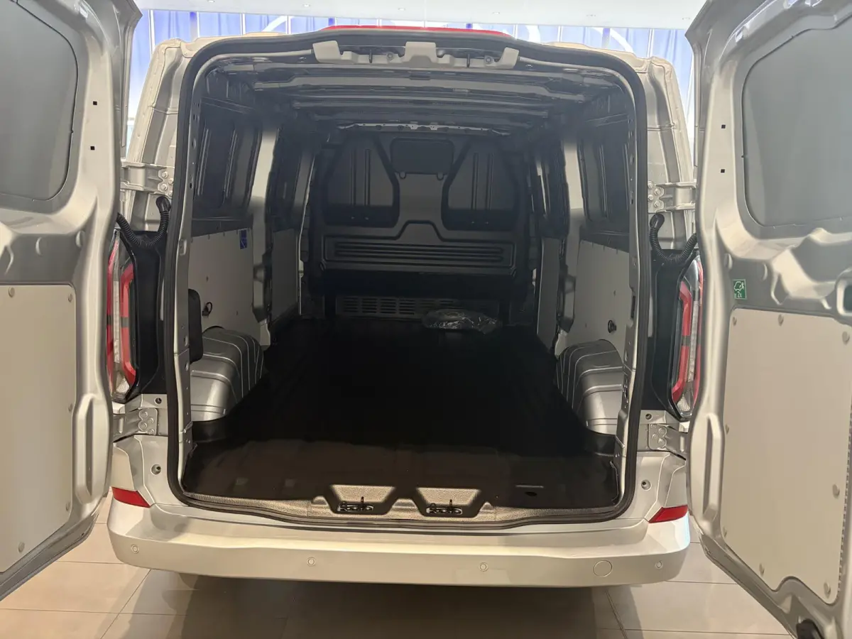 340 L2H1 Limited 71 kWh | Te Bestellen | NAVI | CARPLAY | 17 INCH LMV | 360 CAMERA | TREKHAAKVOORBEREIDING |