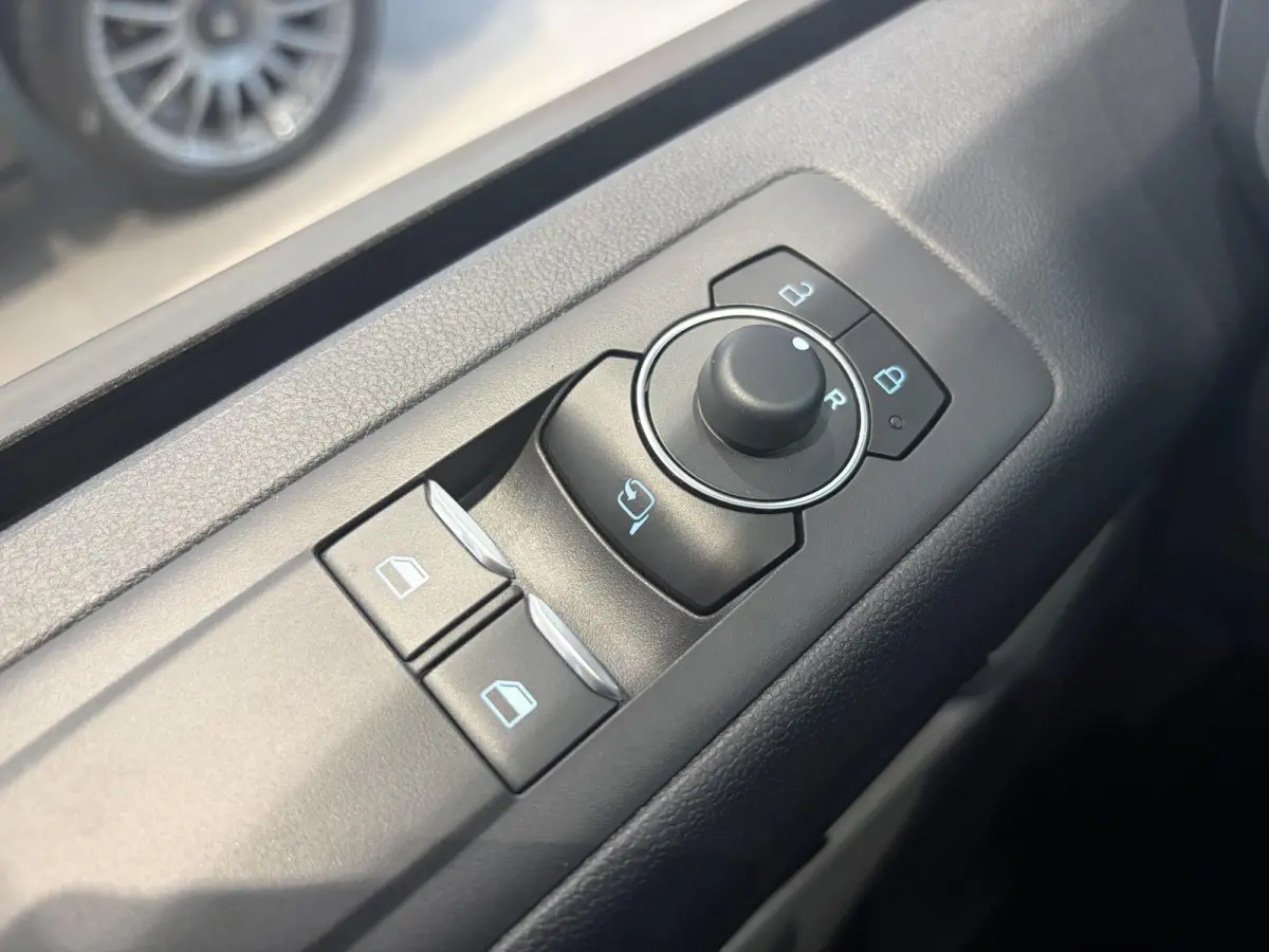 340 L2H1 Limited 71 kWh | Te Bestellen | NAVI | CARPLAY | 17 INCH LMV | 360 CAMERA | TREKHAAKVOORBEREIDING |