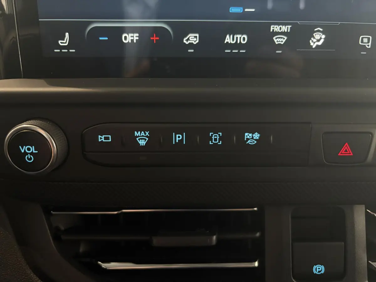 340 L2H1 Limited 71 kWh | Te Bestellen | NAVI | CARPLAY | 17 INCH LMV | 360 CAMERA | TREKHAAKVOORBEREIDING |