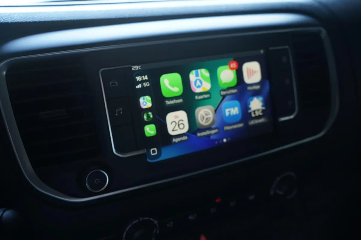 2.0 MultiJet 145 pk L3 Airco, Apple Carplay Cruise Control, Laadruimte Pakket, PDC achter, 3-Zits