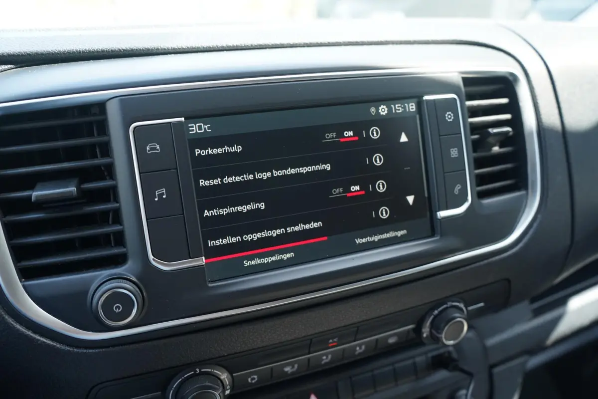 2.0 MultiJet 145 pk L3 Airco, Apple Carplay Cruise Control, Laadruimte Pakket, PDC achter, 3-Zits