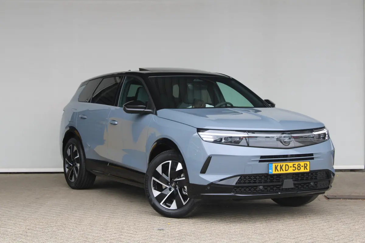 1.6 Turbo Plug-in-Hybrid GS | Trekhaak | Navigatie | Panoramadak | Matrix koplampen | AGR stoelen | Cruise control adaptief |