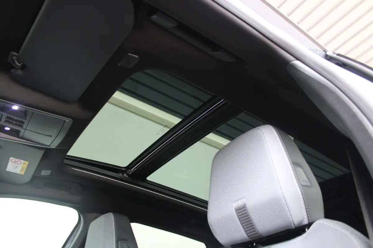 1.6 Turbo Plug-in-Hybrid GS | Trekhaak | Navigatie | Panoramadak | Matrix koplampen | AGR stoelen | Cruise control adaptief |