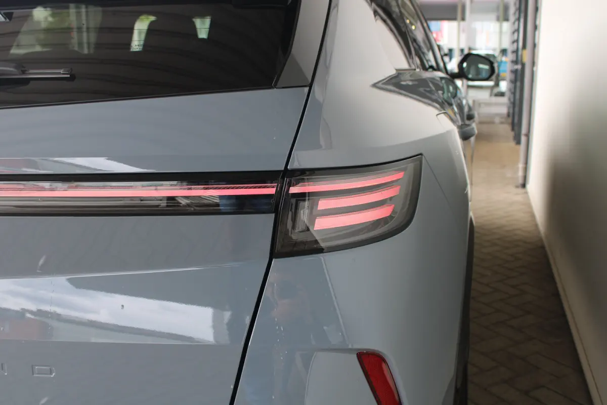 1.6 Turbo Plug-in-Hybrid GS | Trekhaak | Navigatie | Panoramadak | Matrix koplampen | AGR stoelen | Cruise control adaptief |