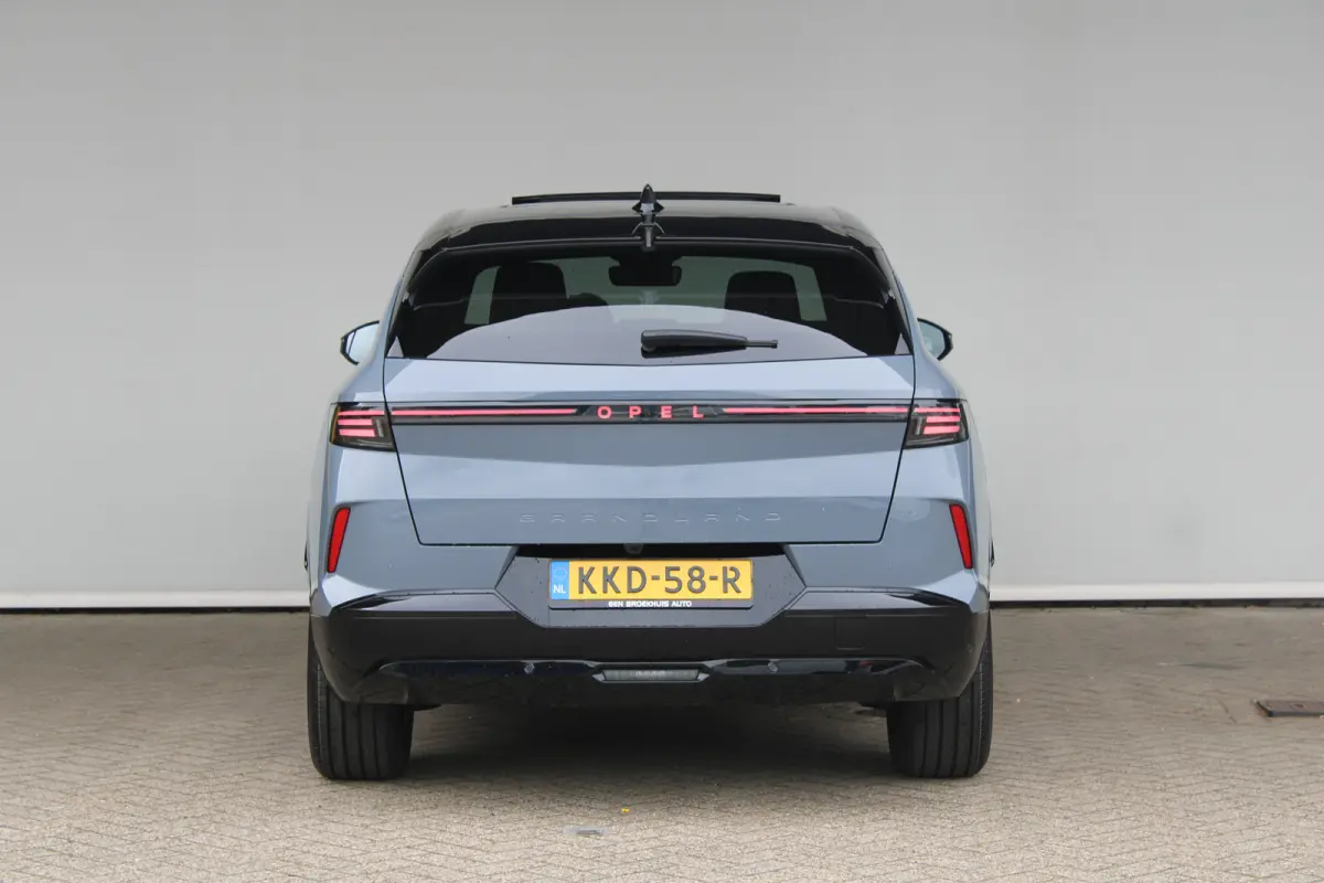 1.6 Turbo Plug-in-Hybrid GS | Trekhaak | Navigatie | Panoramadak | Matrix koplampen | AGR stoelen | Cruise control adaptief |