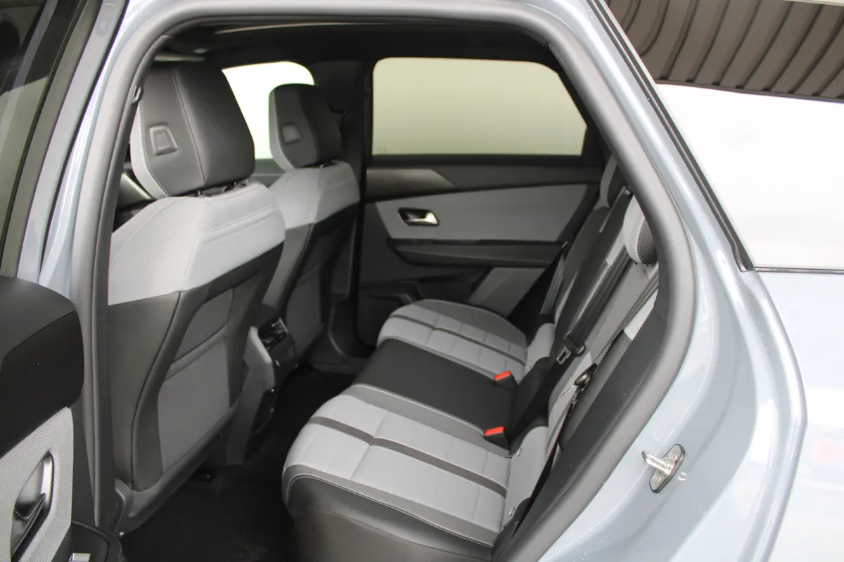 1.6 Turbo Plug-in-Hybrid GS | Trekhaak | Navigatie | Panoramadak | Matrix koplampen | AGR stoelen | Cruise control adaptief |