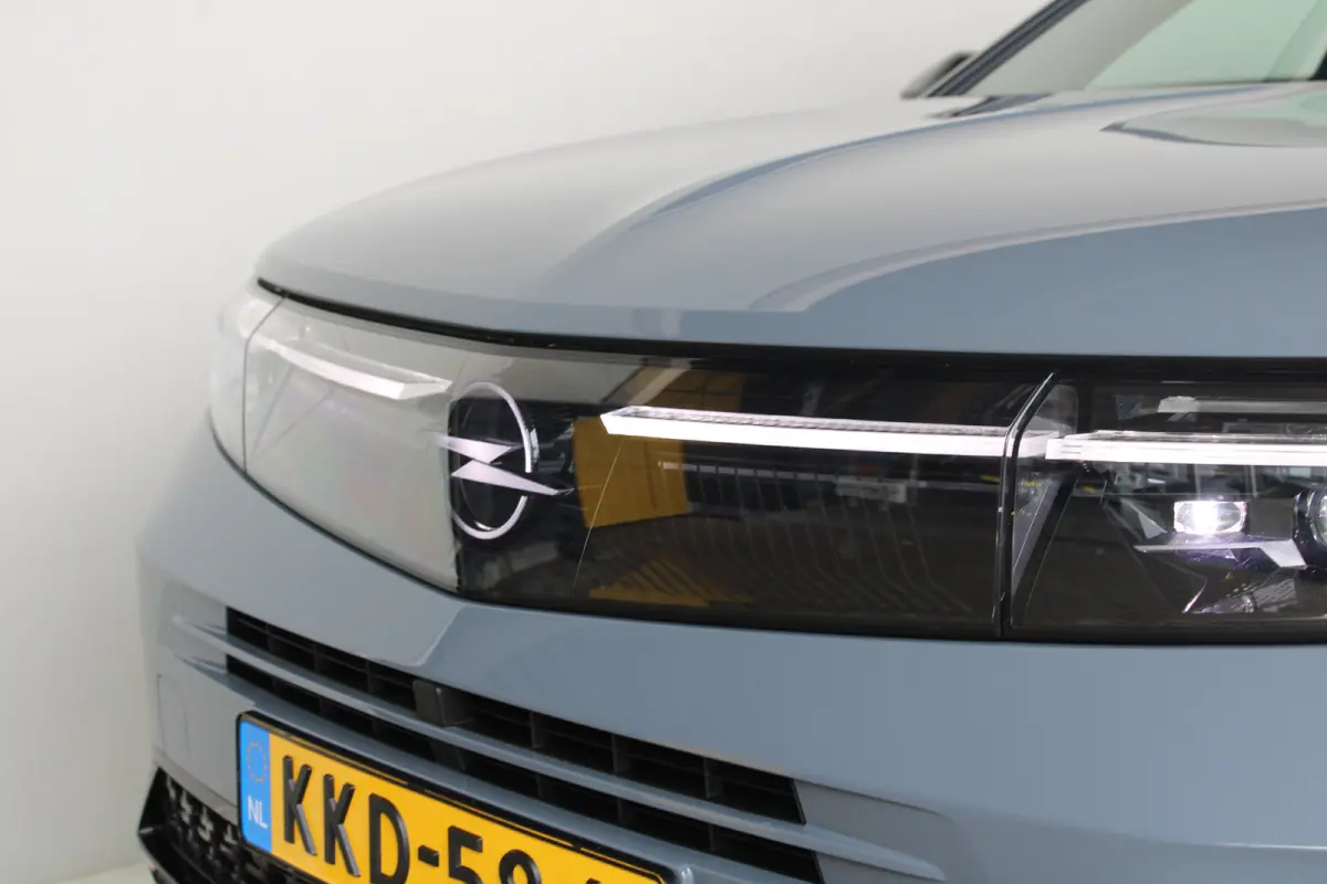 1.6 Turbo Plug-in-Hybrid GS | Trekhaak | Navigatie | Panoramadak | Matrix koplampen | AGR stoelen | Cruise control adaptief |