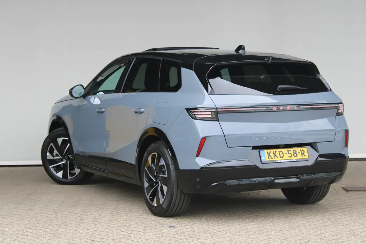 1.6 Turbo Plug-in-Hybrid GS | Trekhaak | Navigatie | Panoramadak | Matrix koplampen | AGR stoelen | Cruise control adaptief |