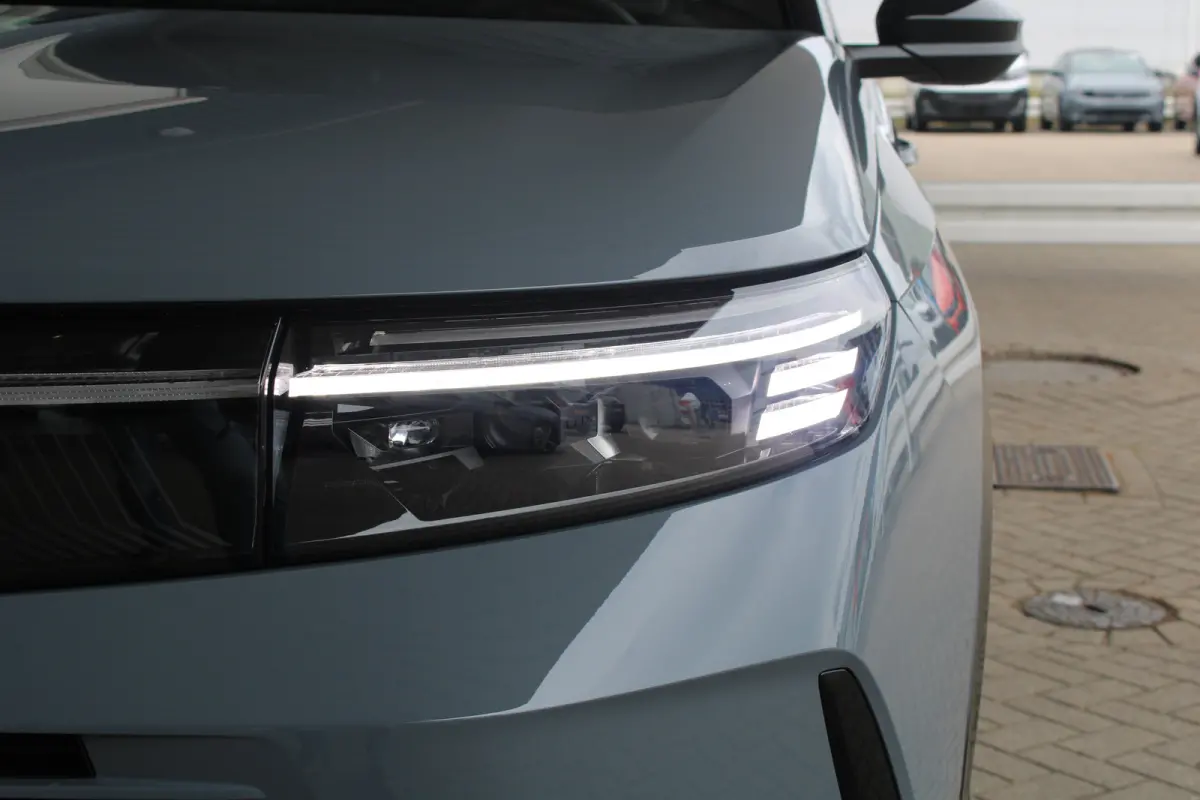 1.6 Turbo Plug-in-Hybrid GS | Trekhaak | Navigatie | Panoramadak | Matrix koplampen | AGR stoelen | Cruise control adaptief |