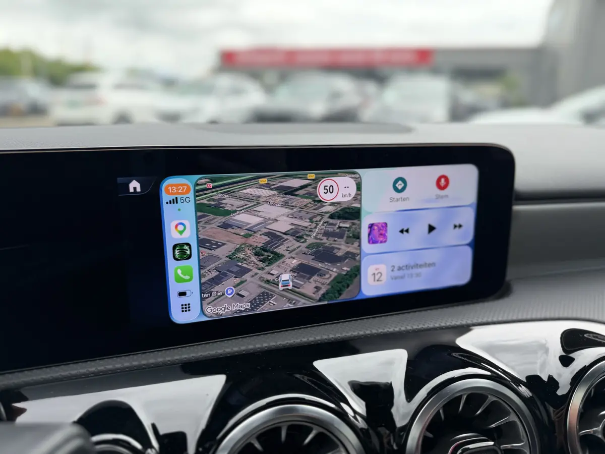 250 e Luxury Line Panoramadak Trekhaak Stuurwielverwarming Carplay ACC 360 gr Camera