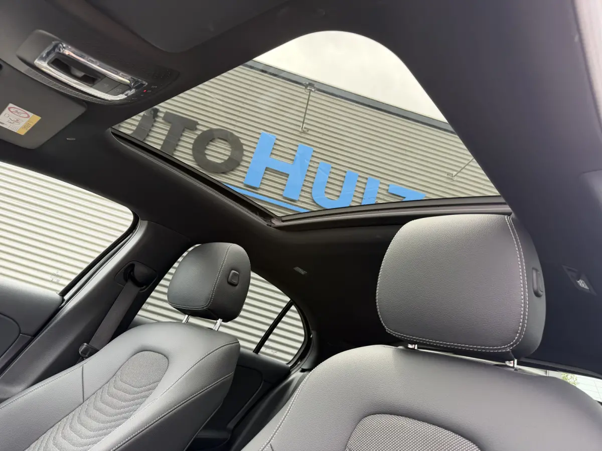 250 e Luxury Line Panoramadak Trekhaak Stuurwielverwarming Carplay ACC 360 gr Camera