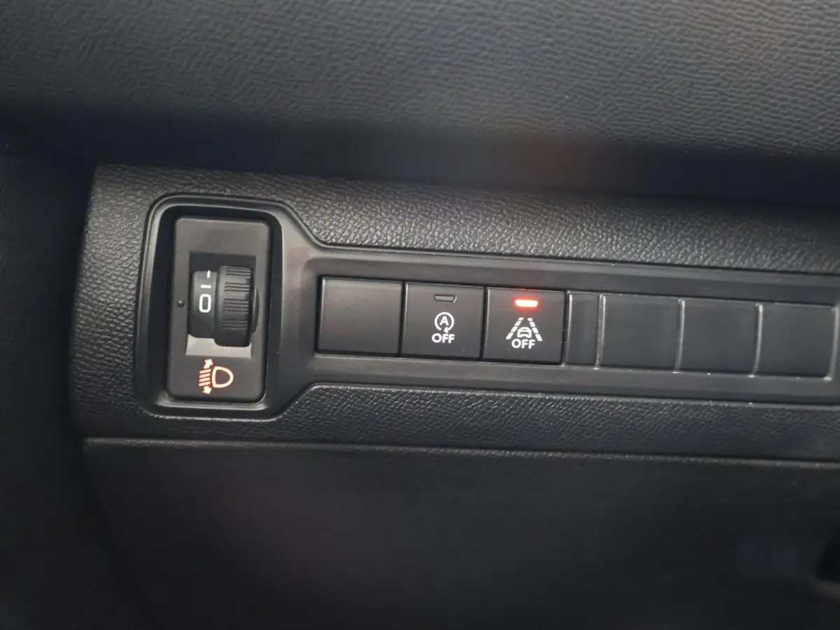 1.6 BLUEHDI BL PREMIUM + MASSAGE | STOELVERW. | DAB | CARPLAY | PANORAMA