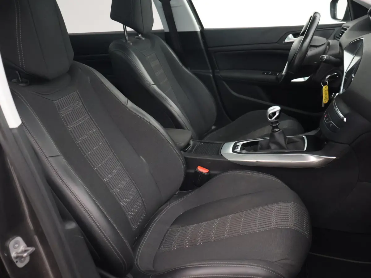 1.6 BLUEHDI BL PREMIUM + MASSAGE | STOELVERW. | DAB | CARPLAY | PANORAMA