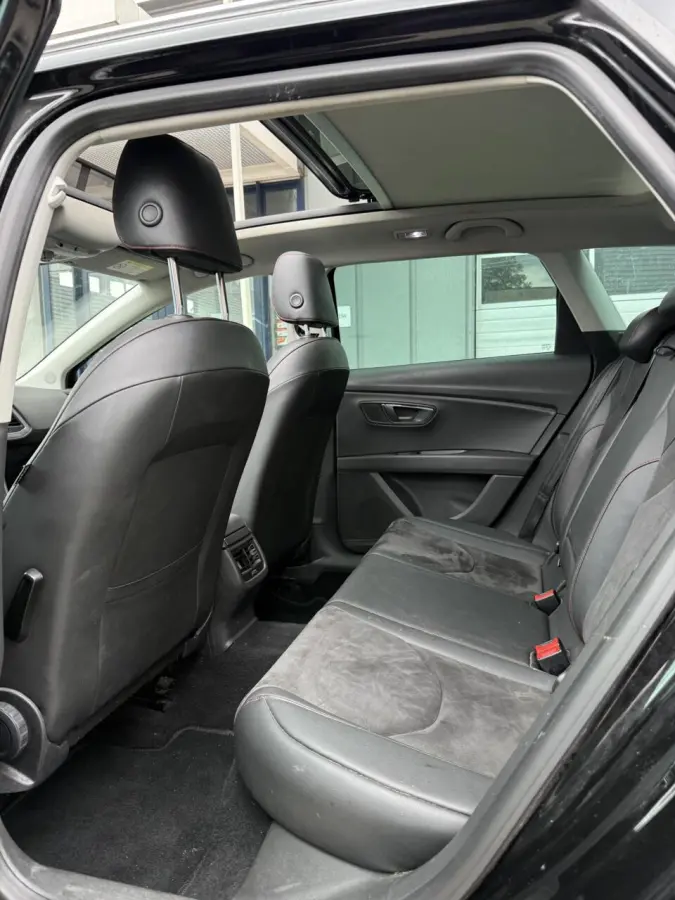2.0 TDI FR Automaat Full Option Xenon Pano Camera