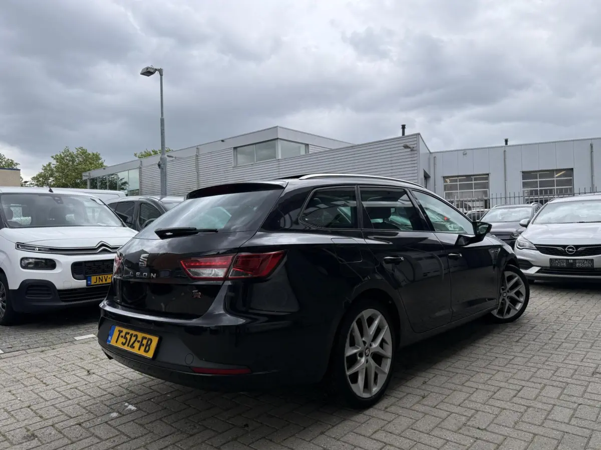 2.0 TDI FR Automaat Full Option Xenon Pano Camera