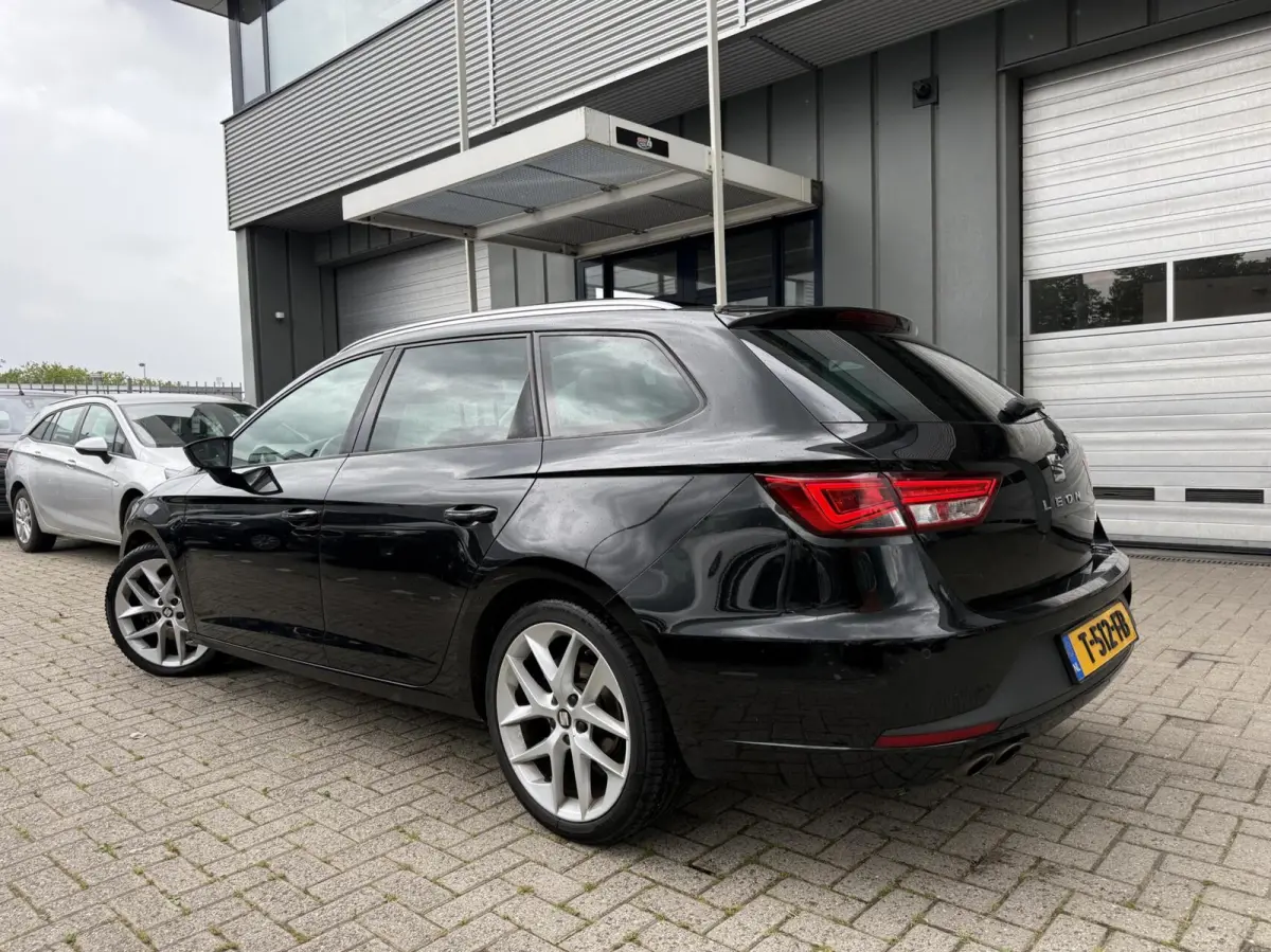 2.0 TDI FR Automaat Full Option Xenon Pano Camera