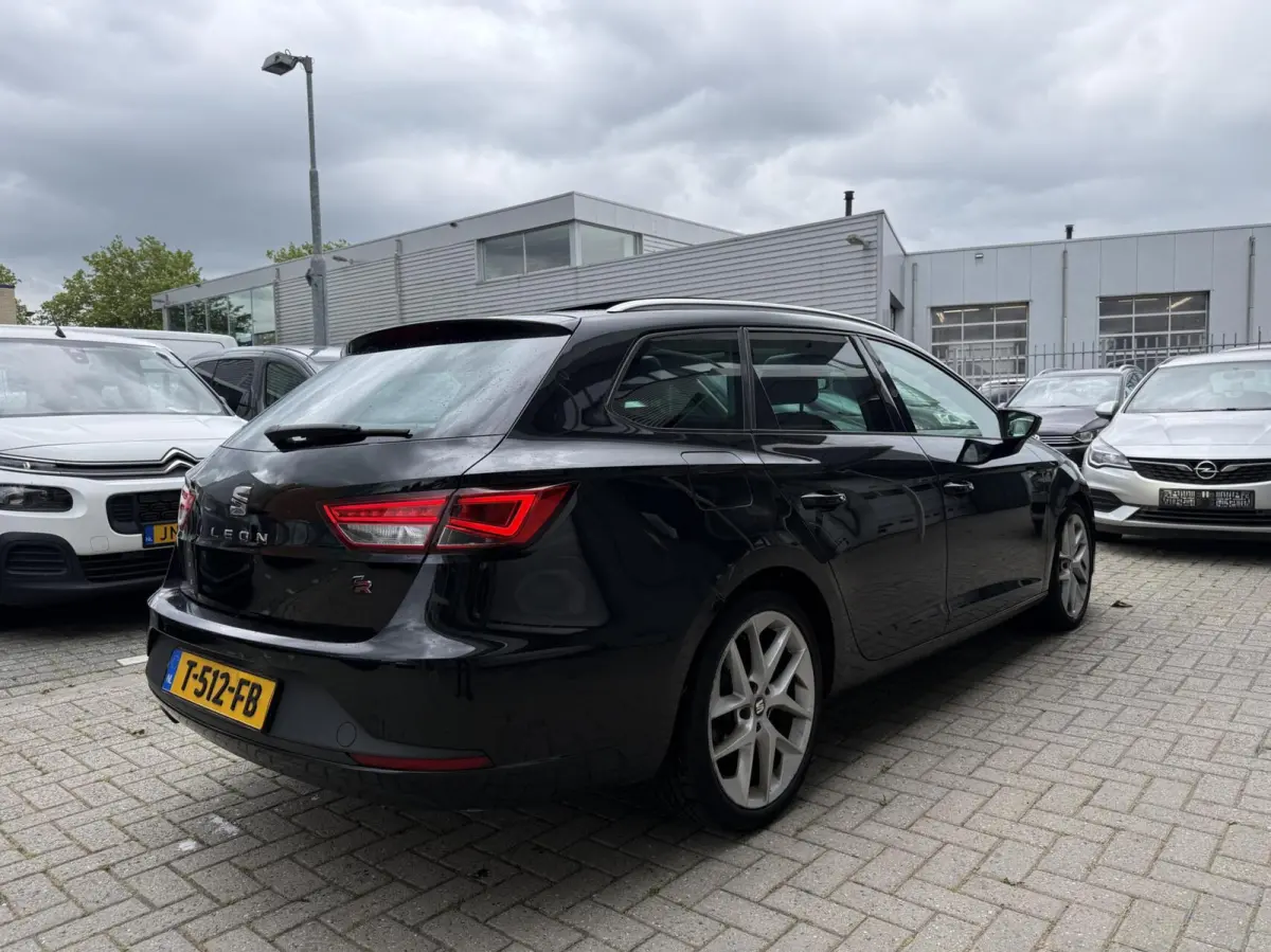 2.0 TDI FR Automaat Full Option Xenon Pano Camera