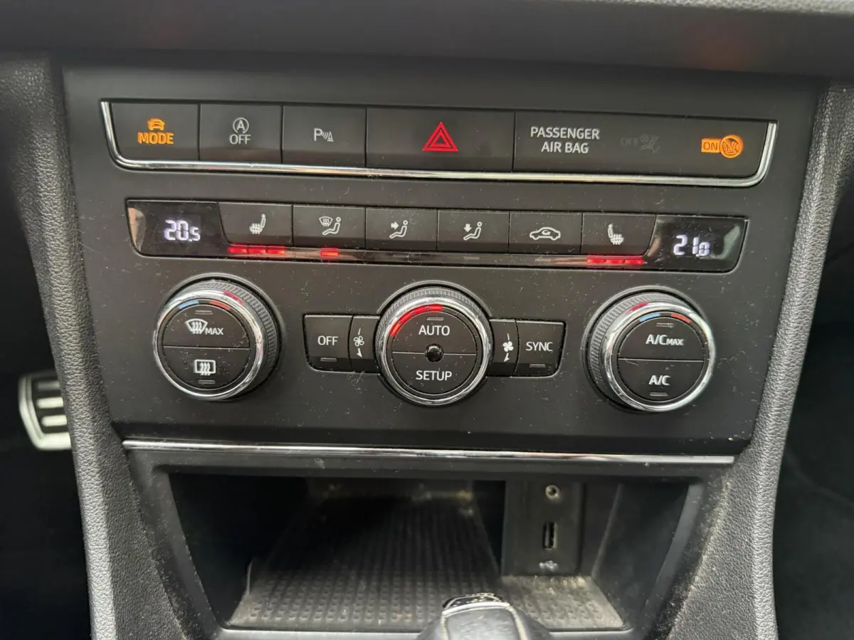 2.0 TDI FR Automaat Full Option Xenon Pano Camera