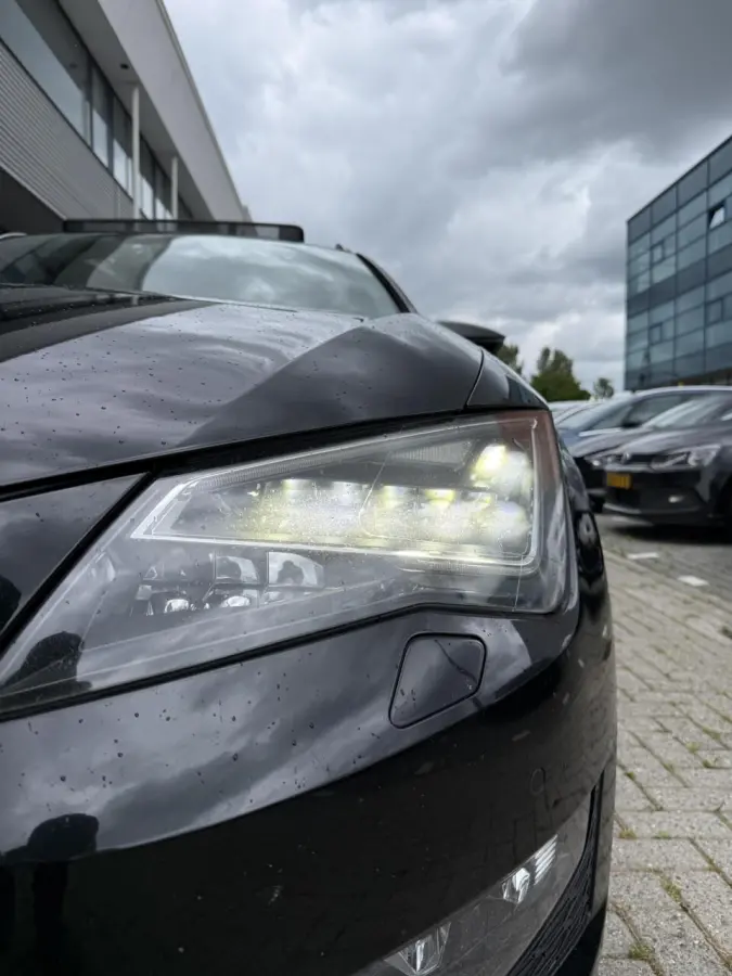 2.0 TDI FR Automaat Full Option Xenon Pano Camera