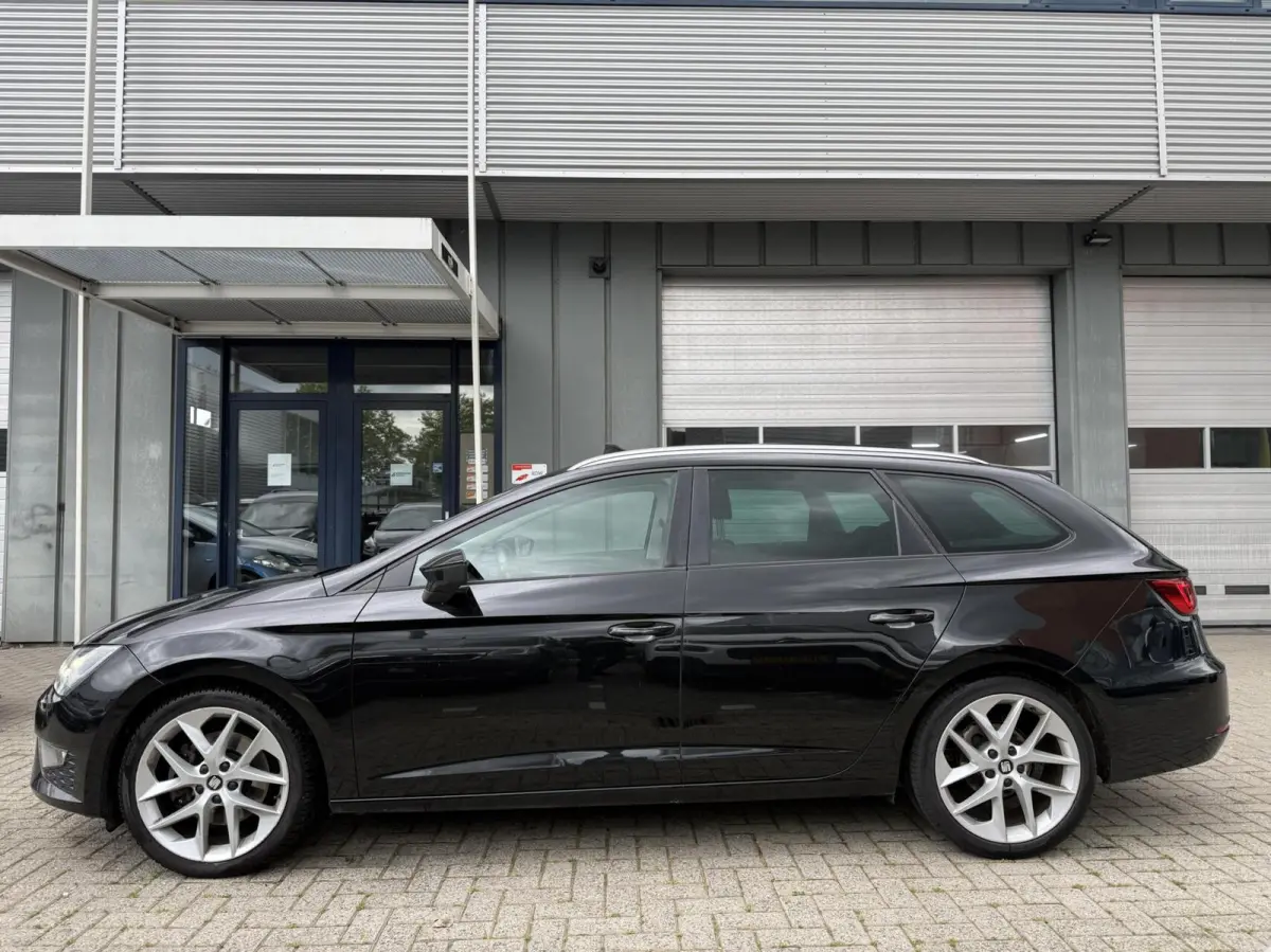 2.0 TDI FR Automaat Full Option Xenon Pano Camera