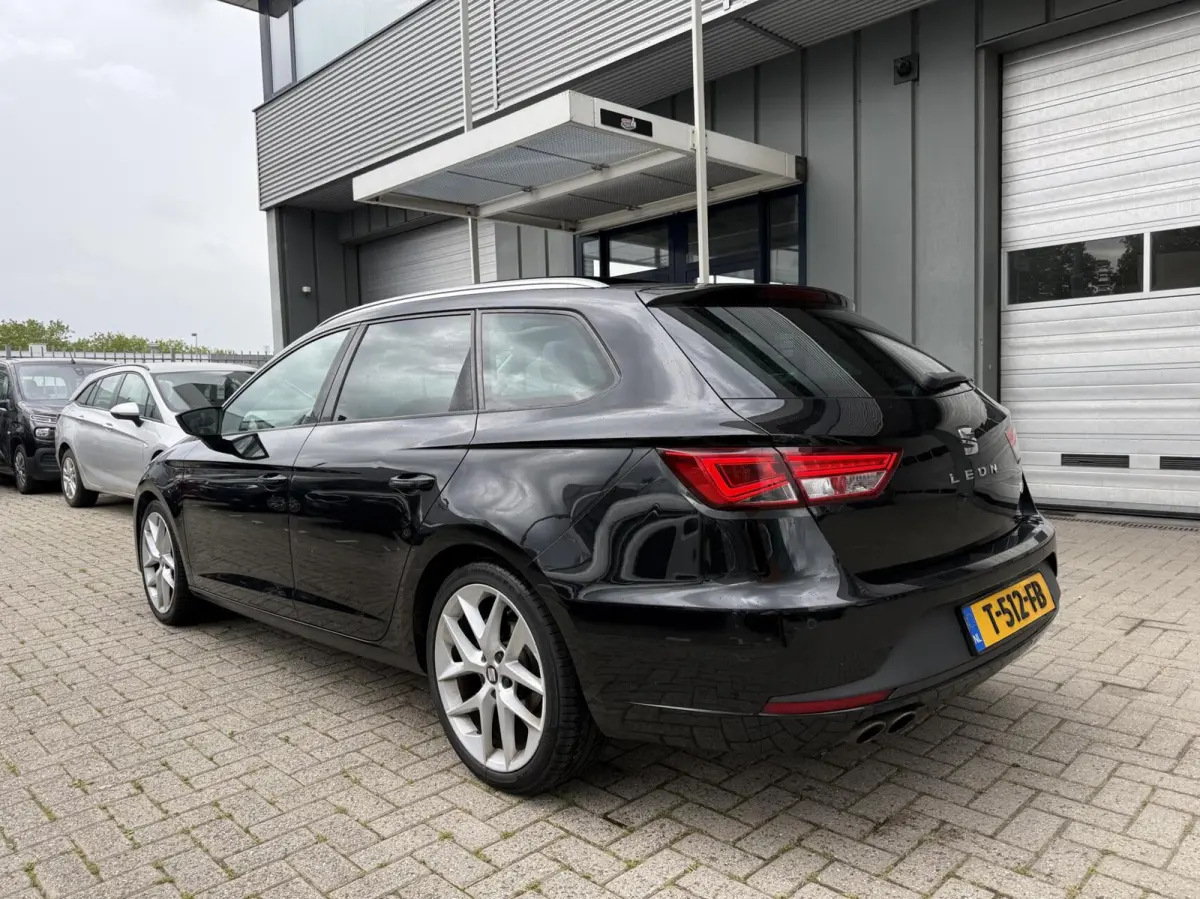 2.0 TDI FR Automaat Full Option Xenon Pano Camera