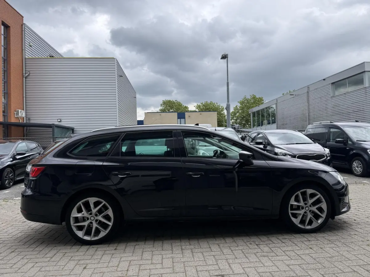 2.0 TDI FR Automaat Full Option Xenon Pano Camera