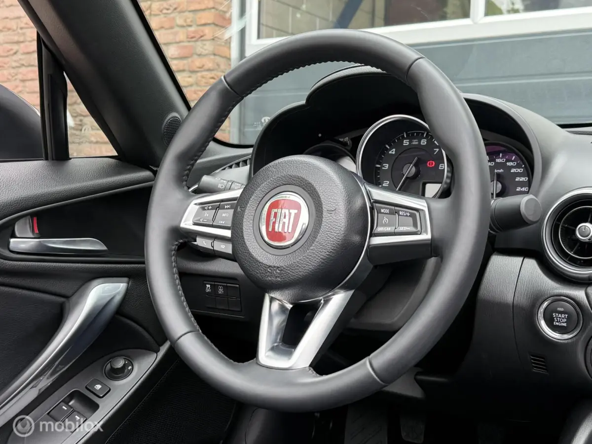 1.4 MultiAir Turbo Lusso Sport Leer Navi Camera Bose Slechts 9000 km!