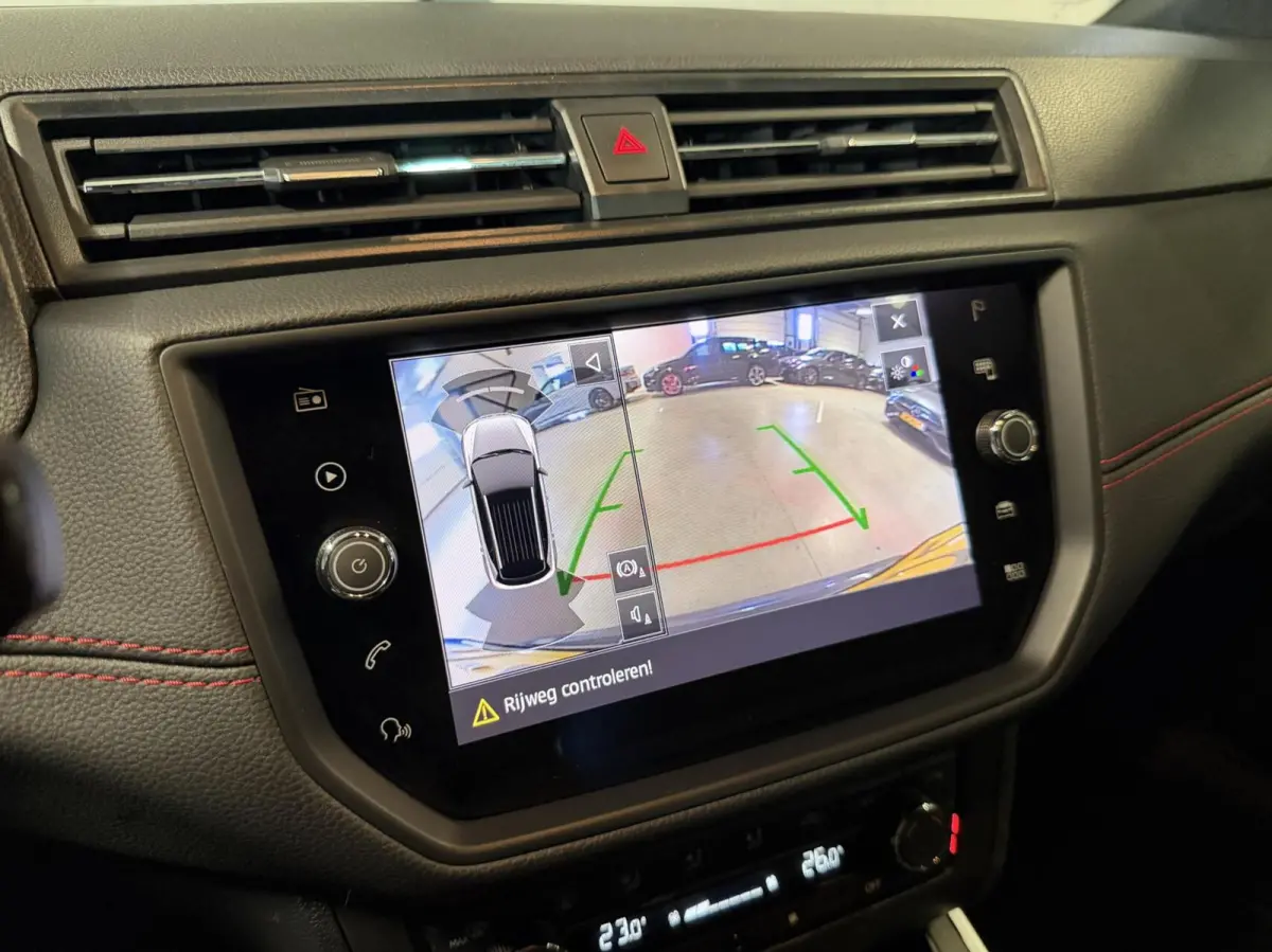 1.0 TSI FR DSG 116PK Virtual Beats Sfeer Camera