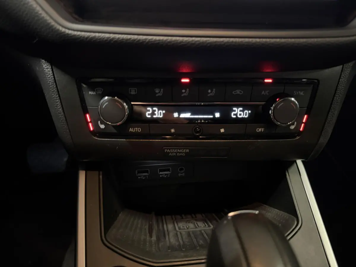 1.0 TSI FR DSG 116PK Virtual Beats Sfeer Camera