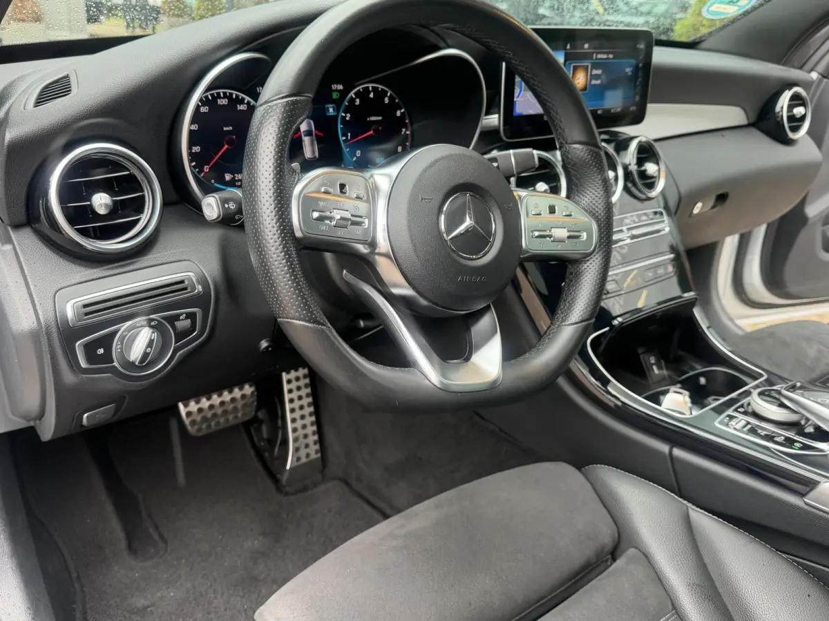 200 Business Solution AMG 2020 Pano