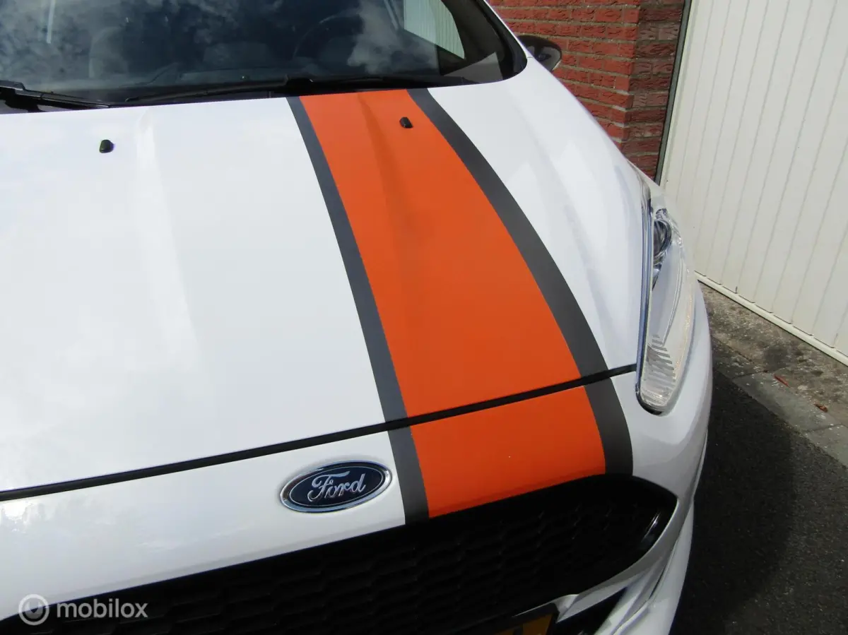 1.0 EcoBoost ST Line 8-2016 met maar 116867 km!