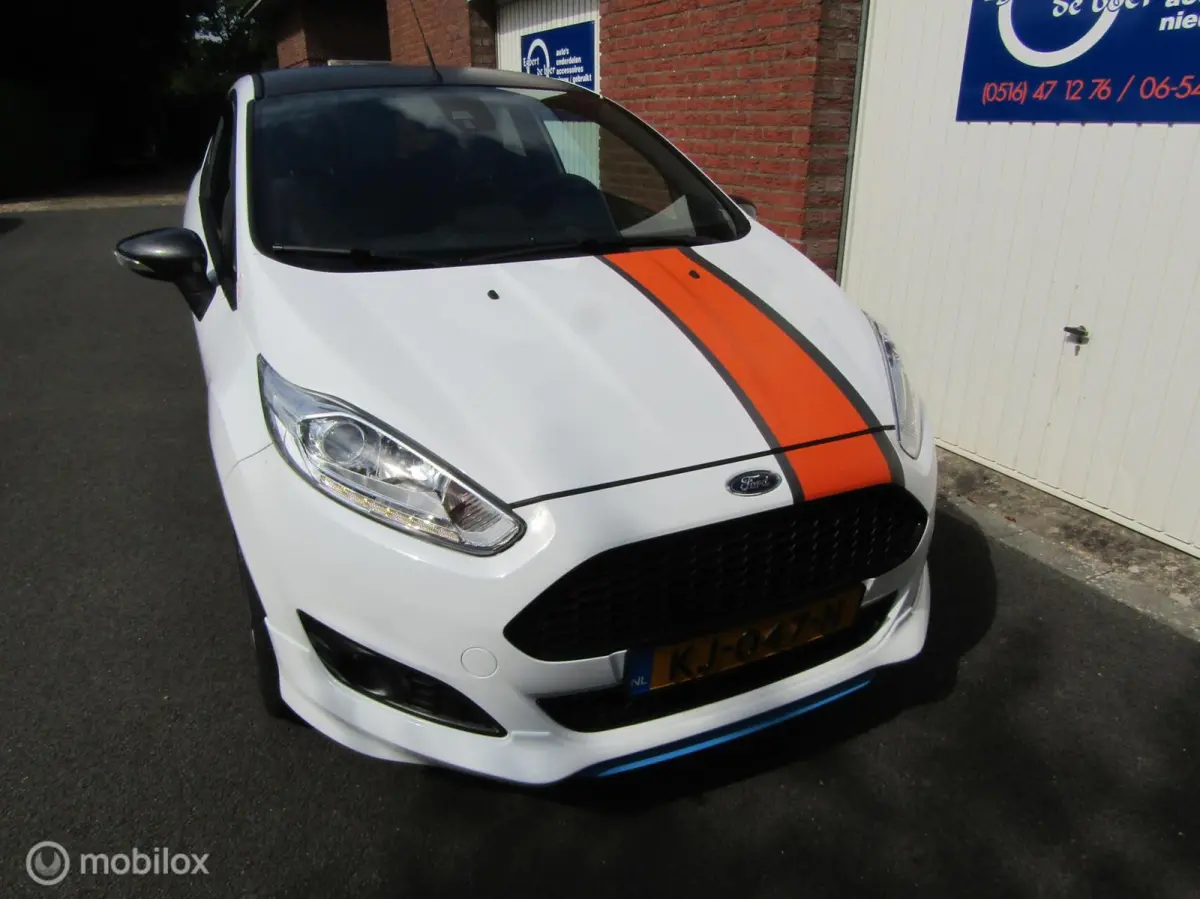 1.0 EcoBoost ST Line 8-2016 met maar 116867 km!